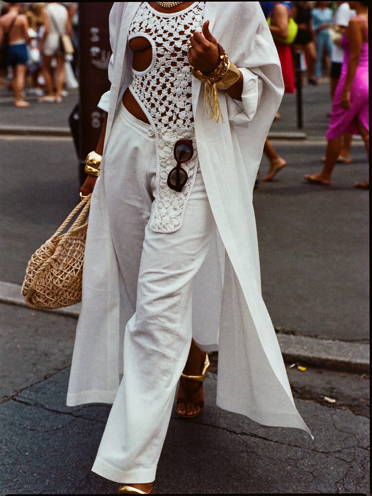 All-White outfit for Notting Hill Carnival: white linen co-ord, white crochet or cut-out dress, leather sandals