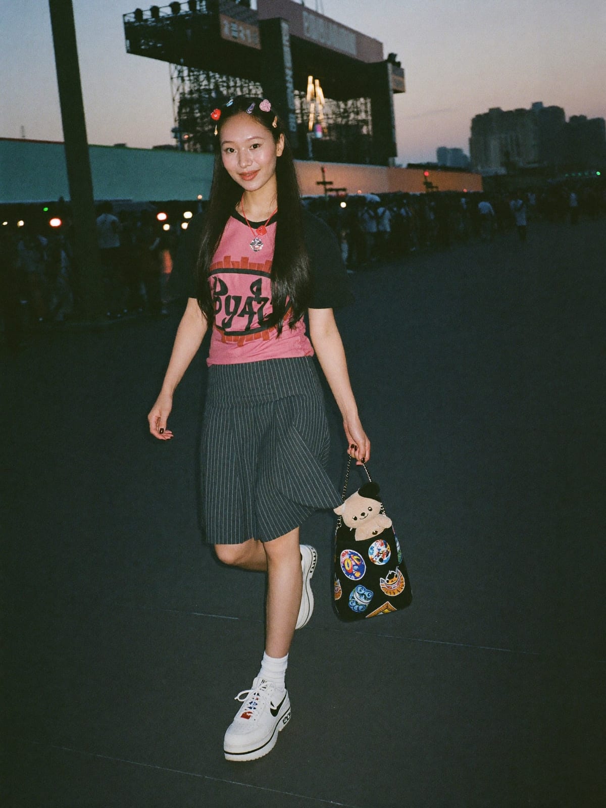 Kawaii Layer outfit for Summer Sonic: pleated skirt set, graphic layering tee, platform sneakers