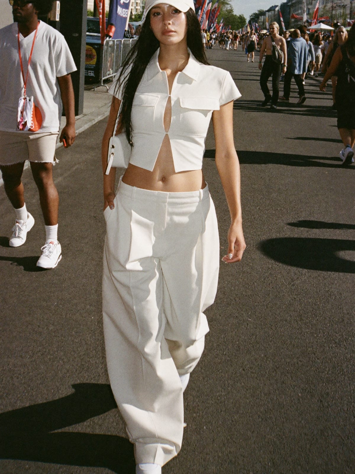 K-Wave Clean outfit for Summerfest: matching cropped set, wide-leg trousers, clean white sneakers