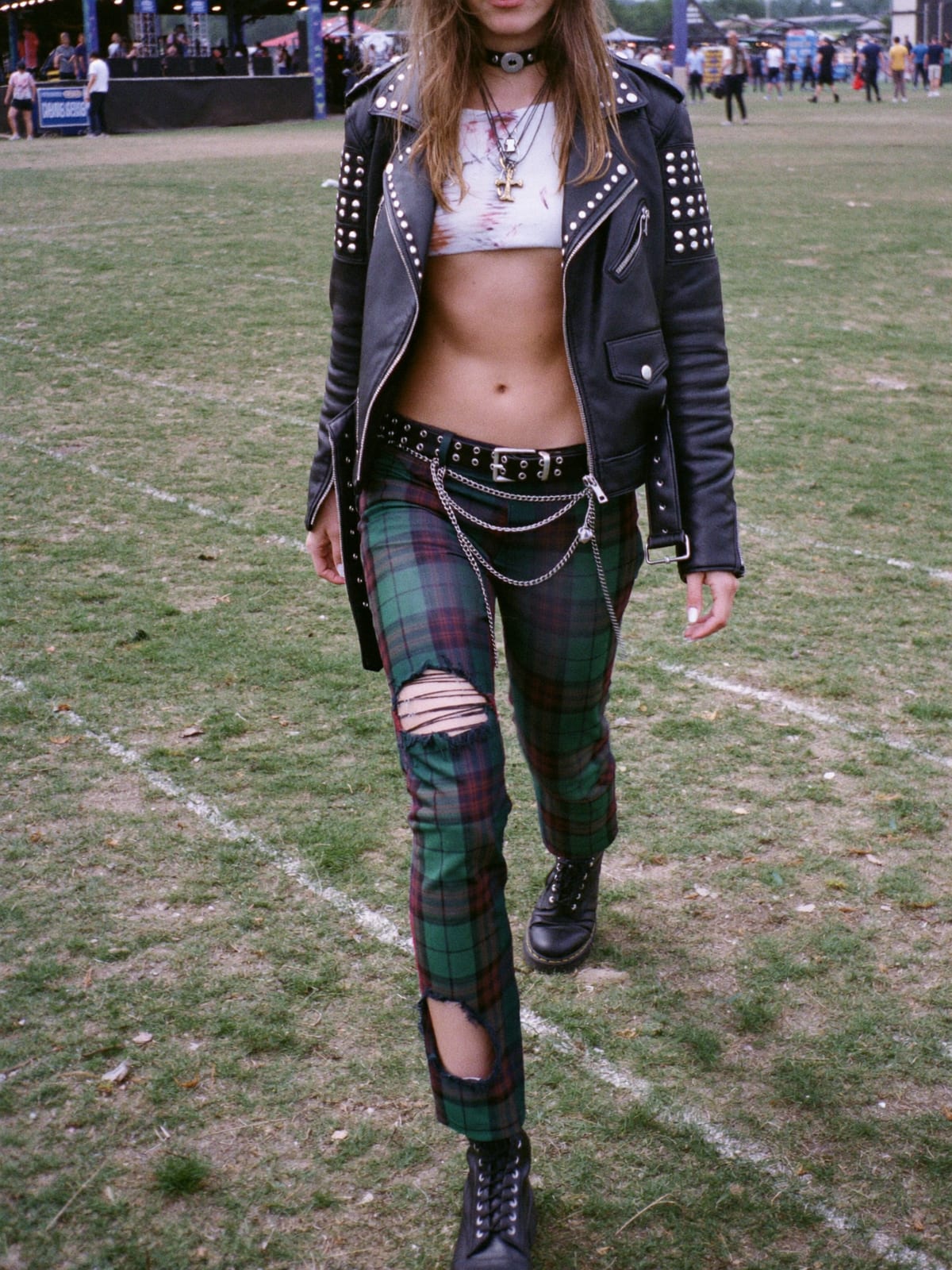 DIY Punk outfit for Zwarte Cross: cropped or cut-up tee, tartan trousers or ripped denim, lace-up boots